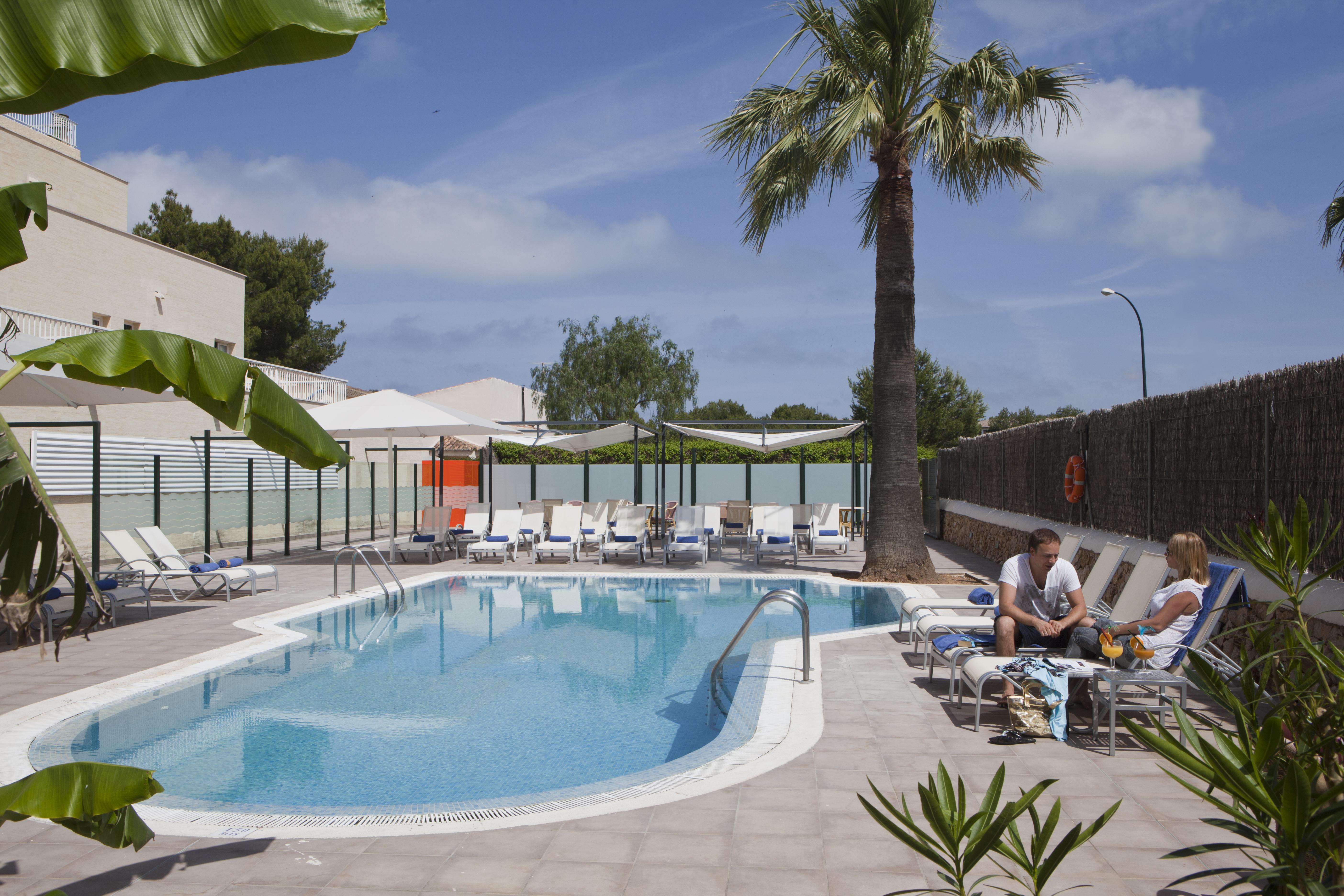 Aparthotel Isla De Cabrera コロニア・サン・ジョルディ エクステリア 写真